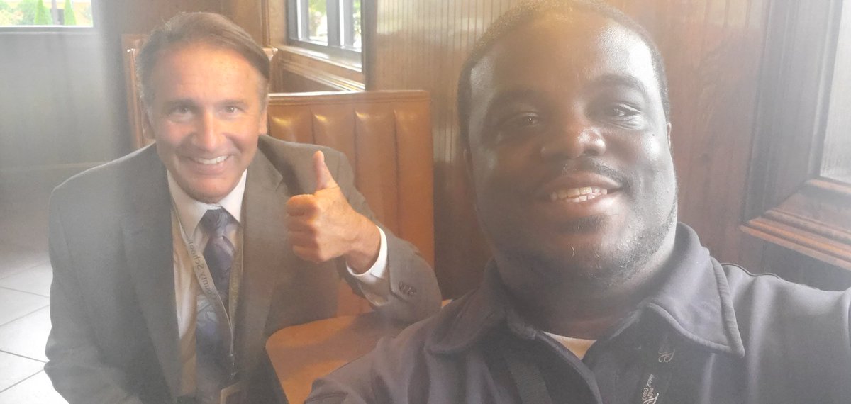 stylandscott's tweet photo. Truly one of the most humbling experiences in my lifetime today... the question is, how many Campus Security Associates is awarded the opportunity to have lunch with the FCS Superintendent (one on one) Thank you Dr. Looney, you made the day of security guard today! https://t.co/tLax1eScgD