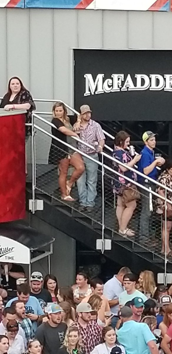 e_morl's tweet photo. Two of our favorite people enjoying @codyjohnson Love you guys!! #hcnkc https://t.co/gu0vSCqRQt
