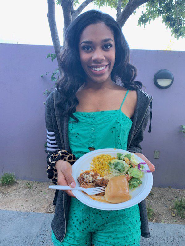 misspvoteen's tweet photo. It's dinner time! Thanks to @texasroadhouse the @missazorg candidates will be full of good food and great energy tonight! Thank you for your generosity #TexasRoadhouse #SponsorLove #MissAZ2019 #MissAZOT #MissAZKickOff #MissPVOT #MAOTeenAZ #LIMITLESS #ChlofortheCrown #TeamChloé https://t.co/ELp7zSoHRE