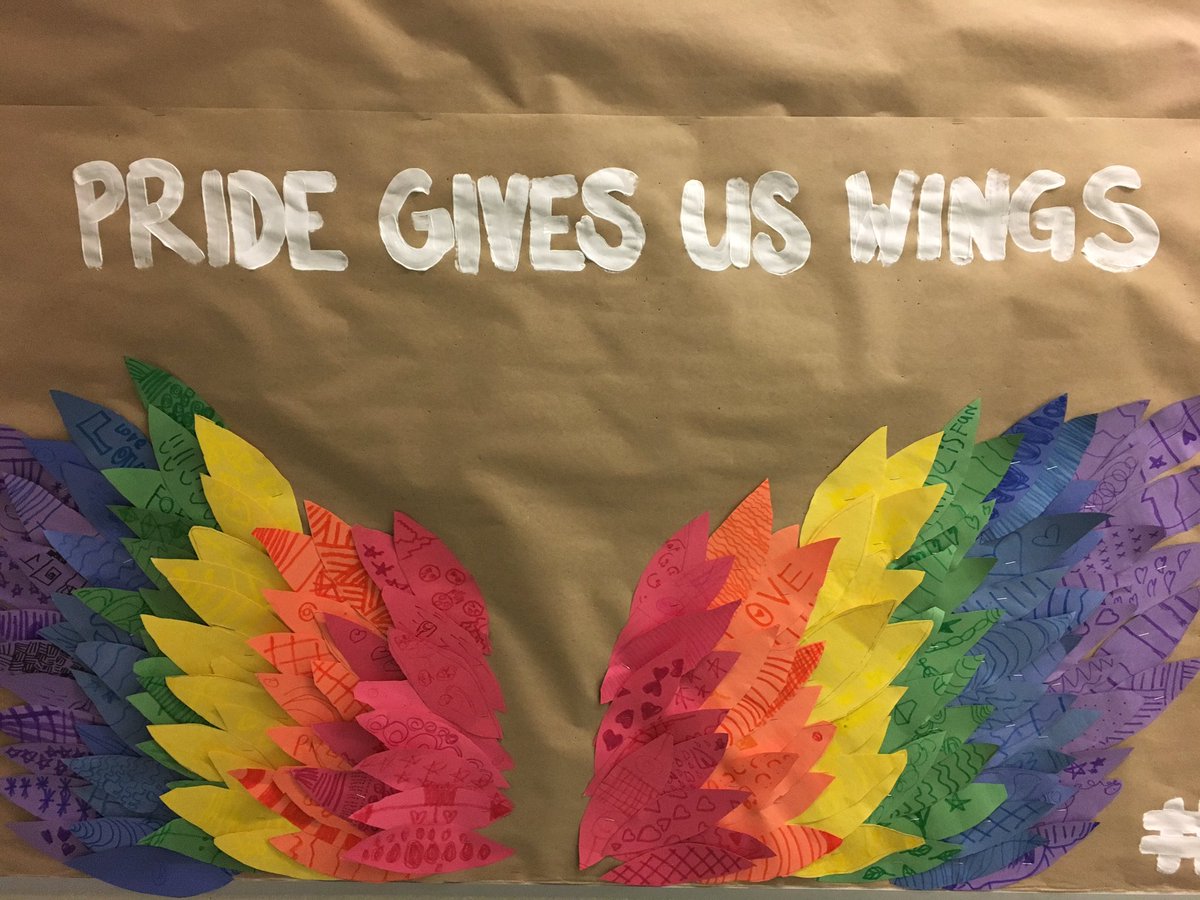 B_Rieper's tweet photo. 🏳️🌈 PRIDE GIVES US WINGS 🏳️🌈
In #RHM203 we’ve created a selfie station for our community to show and share their #PRIDE. We hope it offers comfort and affirmation to our @RHMcGregor1 community. Happy Pride! #McGregorPride ❤️🧡💛💚💙💜
@tdsb @gbvpoffice_TDSB @LC4_TDSB https://t.co/KJwVonJgMv