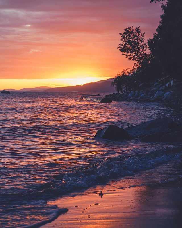 If there's a will, there's a wave and a sunset.
—
These fiery summer sunsets are what Vancouver beach are about this time of the year. 
It was my first time on wreck beach this week. And let me tell you, it was nothing like I thought it would be. It was … bit.ly/2ItbDgh