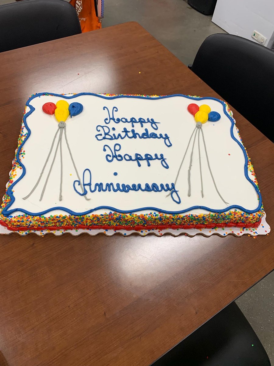 JacobW_6975's tweet photo. Thankful for a company that does the little things excellent!!!!  Happy Birthday and Happy Anniversary to all the July 6975 associates!!! @steve_nell @CharlottaMitch @JeffBeesing @Mark_A_Wilke @CassieFiorini @trevorglarsen22 https://t.co/Qfk0zKjBd5