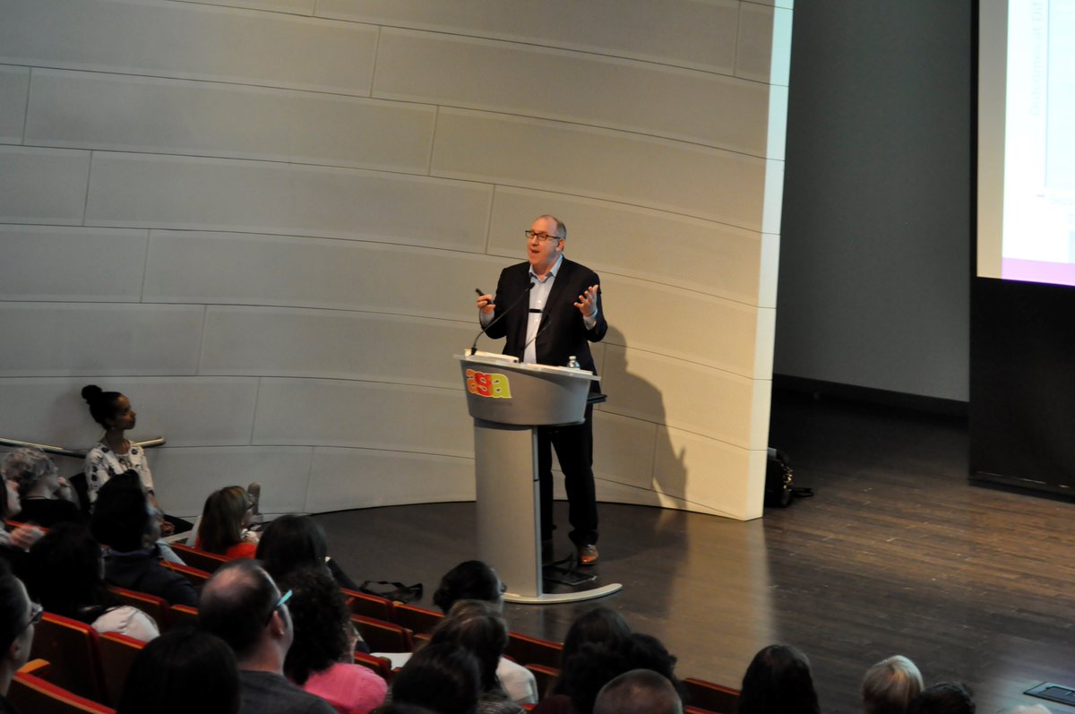 eval_ecn's tweet photo. Missed Mark Cabaj's public lecture on evaluating complex community-based initiatives? Lecture materials are now available online! https://t.co/nvI79g9k5F https://t.co/ueox1qSJaJ
