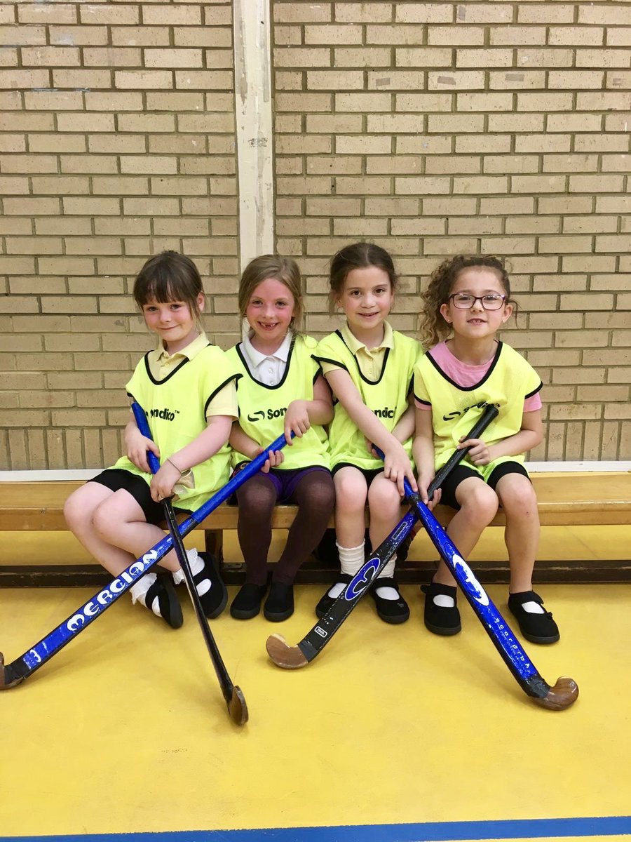 wintonprimary's tweet photo. Our Primary 1-3 pupils have enjoyed a hockey after school club for the last 5 weeks. A big thank you to Jenna from @aafphc for giving up her time to work with our pupils. 🏑🎽#wintonsport https://t.co/eyNask4gcv