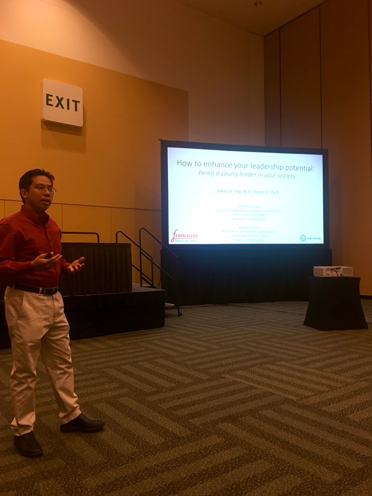 Now <a href="/davidsyong/">David Ong</a> as past president of <a href="/TAEscmid/">Trainee Association of ESCMID</a> presenting on how to enhance your leadership potential #ASMicrobe
