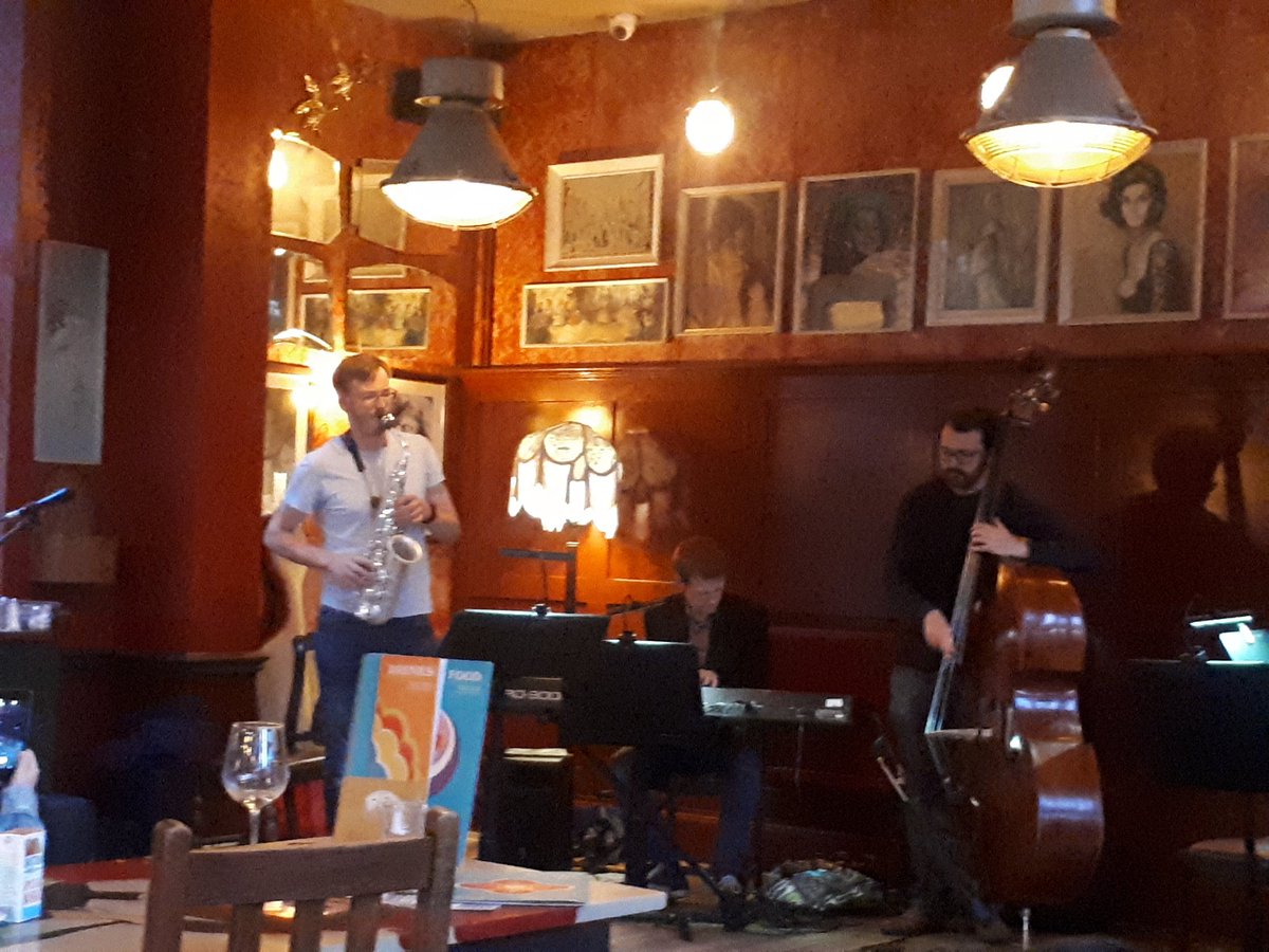 Glossop Music Fest (@glossopmusic) on Twitter photo We've got it all <a href="/PicoLounge/">Pico Lounge</a> tonight - time for some #jazz from @ginpitsurfer, <a href="/gavinbarras/">Gavin Barras</a> and Dan Whieldon! #glossop #glossopmusicfestival We've got it all <a href="/PicoLounge/">Pico Lounge</a> tonight - time for some #jazz from @ginpitsurfer, <a href="/gavinbarras/">Gavin Barras</a> and Dan Whieldon! #glossop #glossopmusicfestival