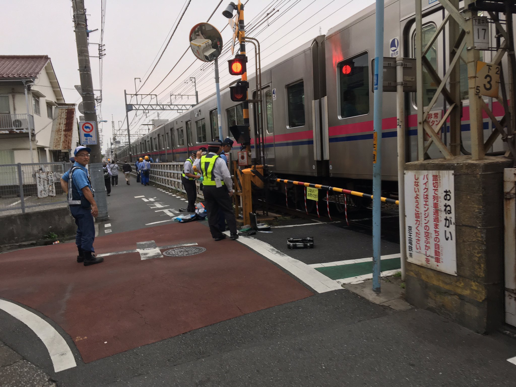 京王線の下高井戸駅～桜上水駅間で人身事故が起きた現場画像