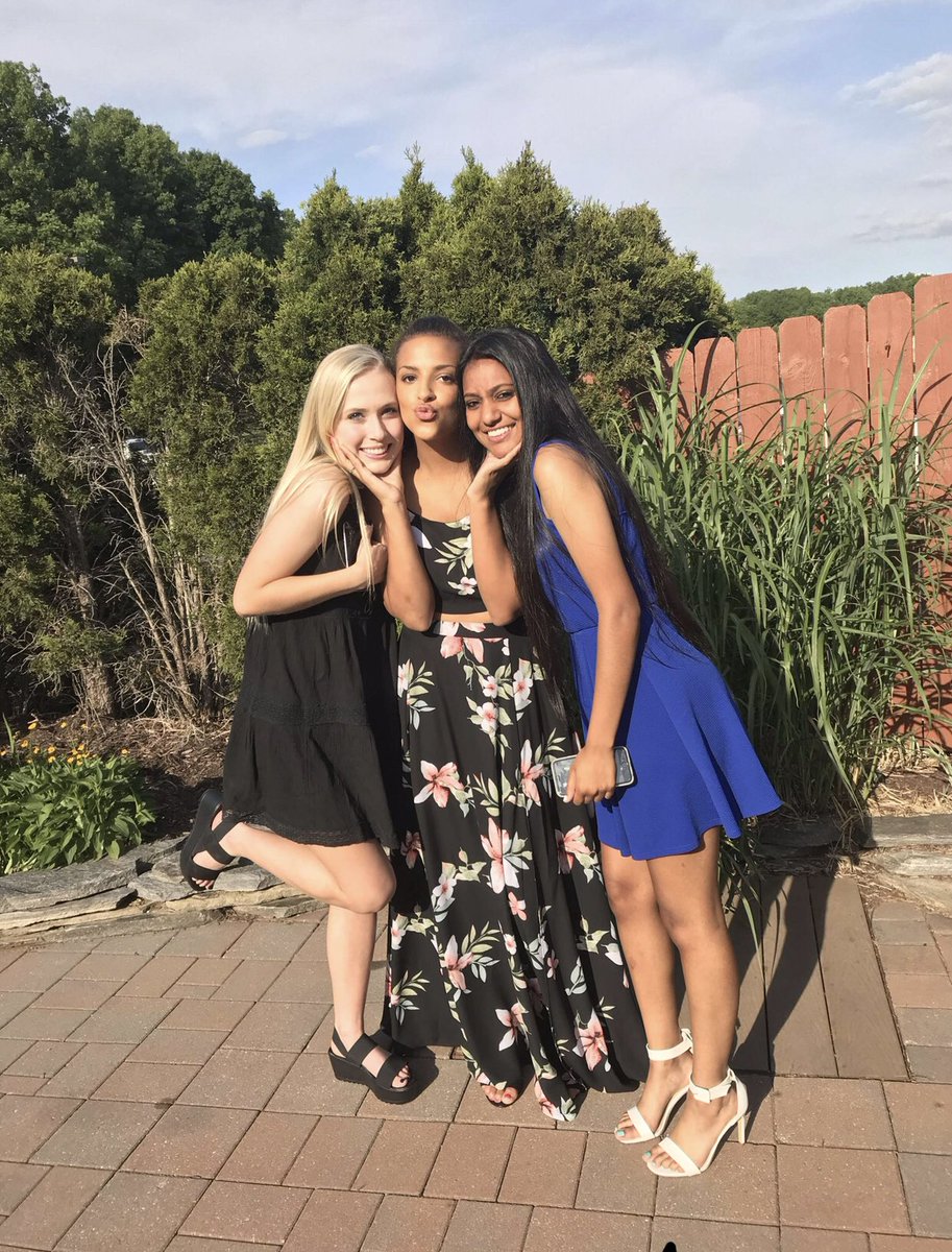 lacywhite__'s tweet photo. happy birthday su baby!!! i love you so much &amp; i’m so glad we have become such good friends over the years!! hope your day is full of laughter &amp; good times!! much love😊���🎉💗@sumanatangirala https://t.co/jLCggUDrbh