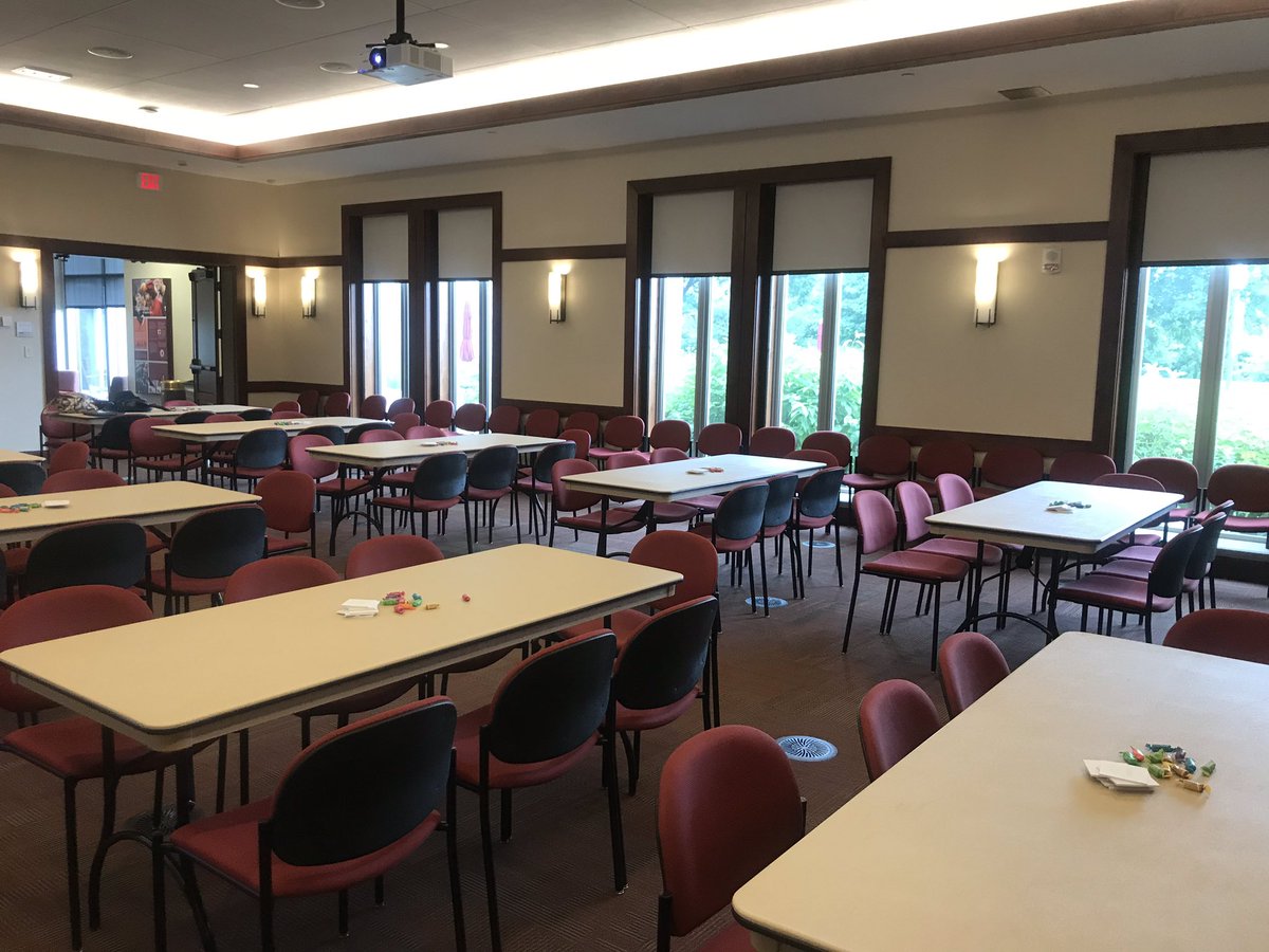 Getting all set! #VSCASummit19 @karlacampallen <a href="/VSCA/">VA School Counselors</a> @HCPSCareers <a href="/FollowMeToVT/">VT Admissions</a>