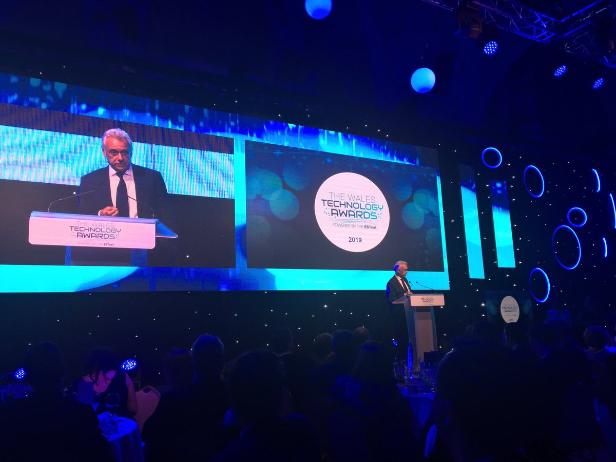 andy_g_sellars's tweet image. Dr Drew Nelson @IQEplc visionary and architect of #CSconnected cluster addresses @TheESTnet #WalesTechAwards