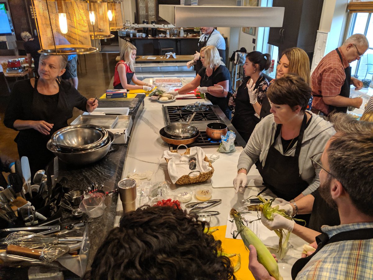 LongChristian's tweet image. Another great day of connecting and preparing for the 19-20 school year! Wrapped up the @OHLSD Leadership Retreat with great momentum and energy to do great things for our staff and students! #HighlanderStrong #SummerOfConnection