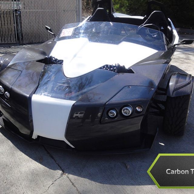 carbontechpro's tweet image. Epic EVS TORQ #CarbonFiber #CustomCarbonFiber #SanDiego #California #EpicEVSTorq #CarbonTechPro