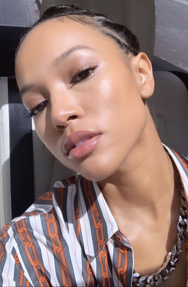 fckyeskarrueche's tweet photo. Glow 😍✨ https://t.co/pJfY3v3znw