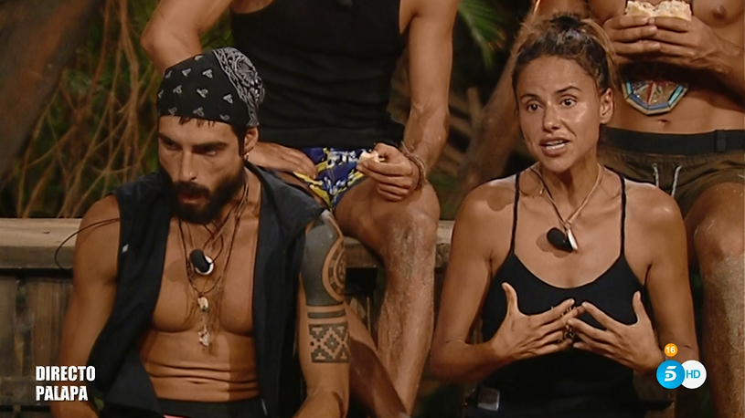 Supervivientes's tweet photo. ¿Crees que los concursantes le tienen miedo a Dakota, como dice Mónica?

🔄 No
❤️ Sí

https://t.co/0FBgMJbayp  #SVGala9 https://t.co/Qu6HAZ3HEJ