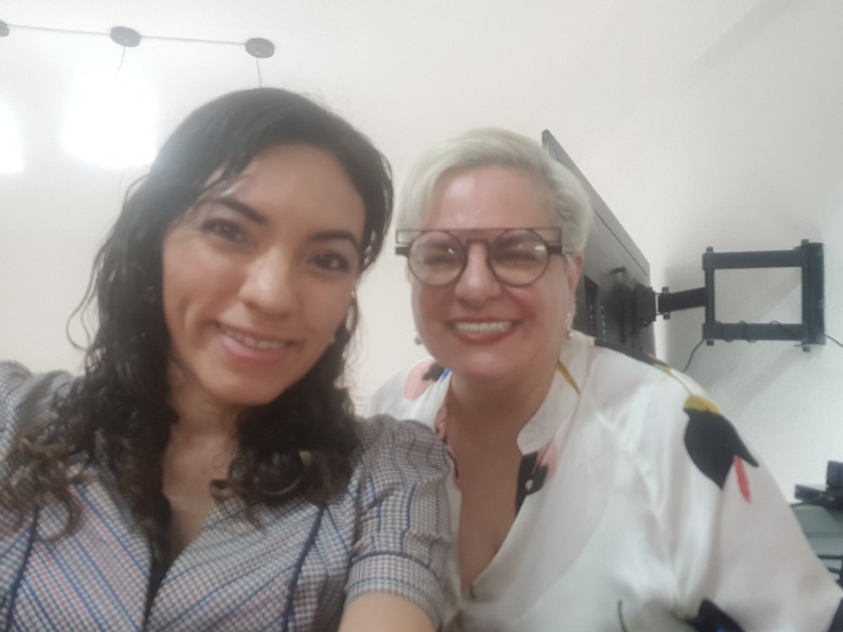 AreliEntrevides's tweet photo. Sí se puede comer rico a buen precio en la #ColoniaDelValle @DelOriginales Buenos, Bonitos y Baratos ¡¡ Gracias por la invitación querida @DeliaGonzalezMX !! #tacos #barcacoa #foodie #barbacoaDeRes https://t.co/z0X3gTOxi5