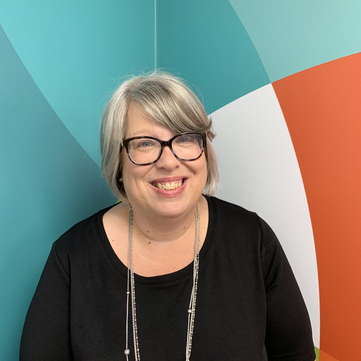 JFS welcomes Sandy Sisisky as President of the JFS Board. Sandy joined the JFS board in 2012 and has since been an active volunteer and leader. We looking forward to the next two years under your leadership, transforming lives and strengthening our community.