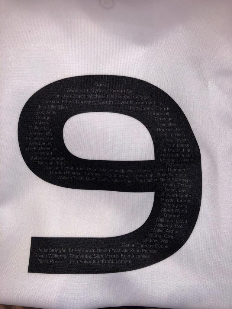 tarnross's tweet photo. Thanks @gillbourke2 for sending me a pic of the no 9 @Barbarian_FC jersey with my name in it. Was lucky enough to play for the Barbarians https://t.co/wbZAiNatm1
