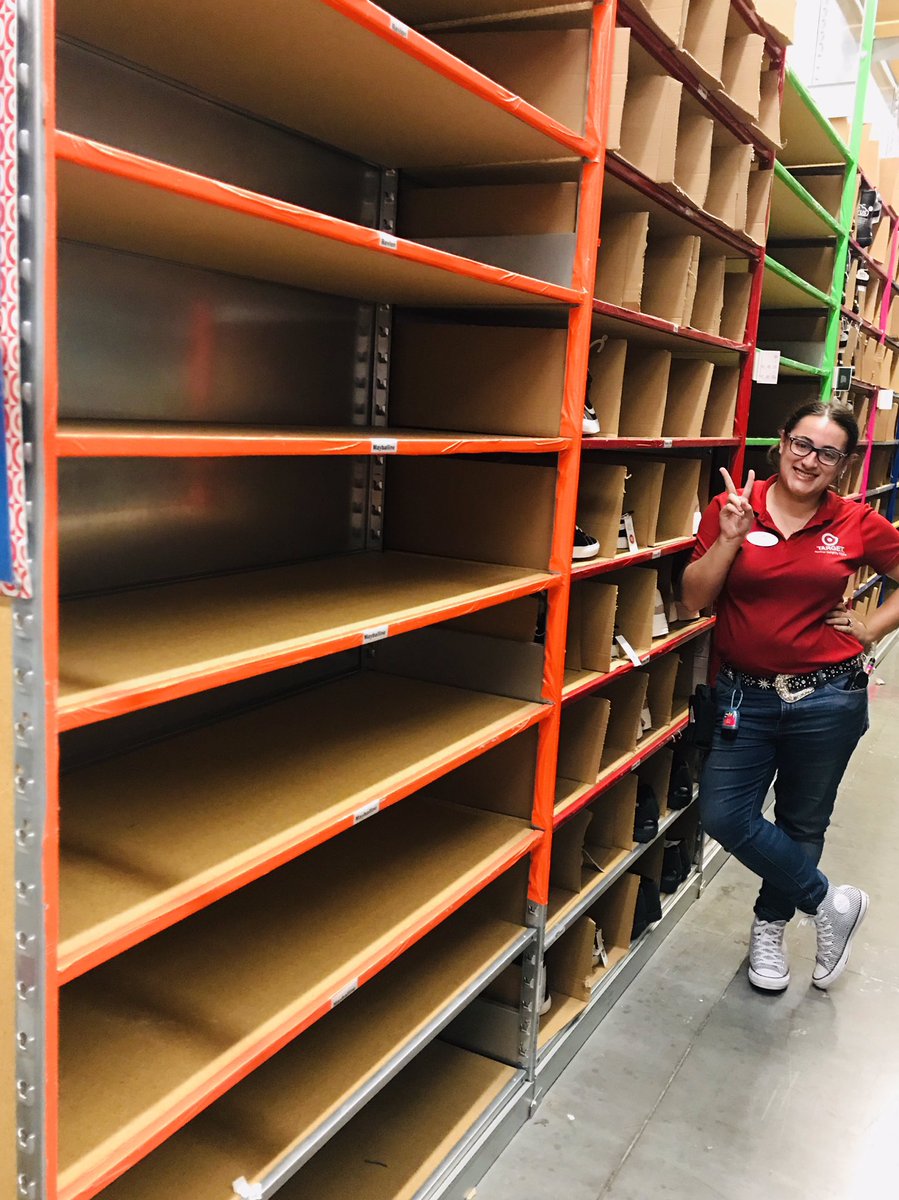 AyeshahT2374's tweet image. Sandals BOGO 50% off? Challenge accepted! Red got the backroom ladderless and made room for all sandals out on the floor. Really proud of her ownership. #ladderless #instocks #DBO @GarciaKatrino @garmtgt