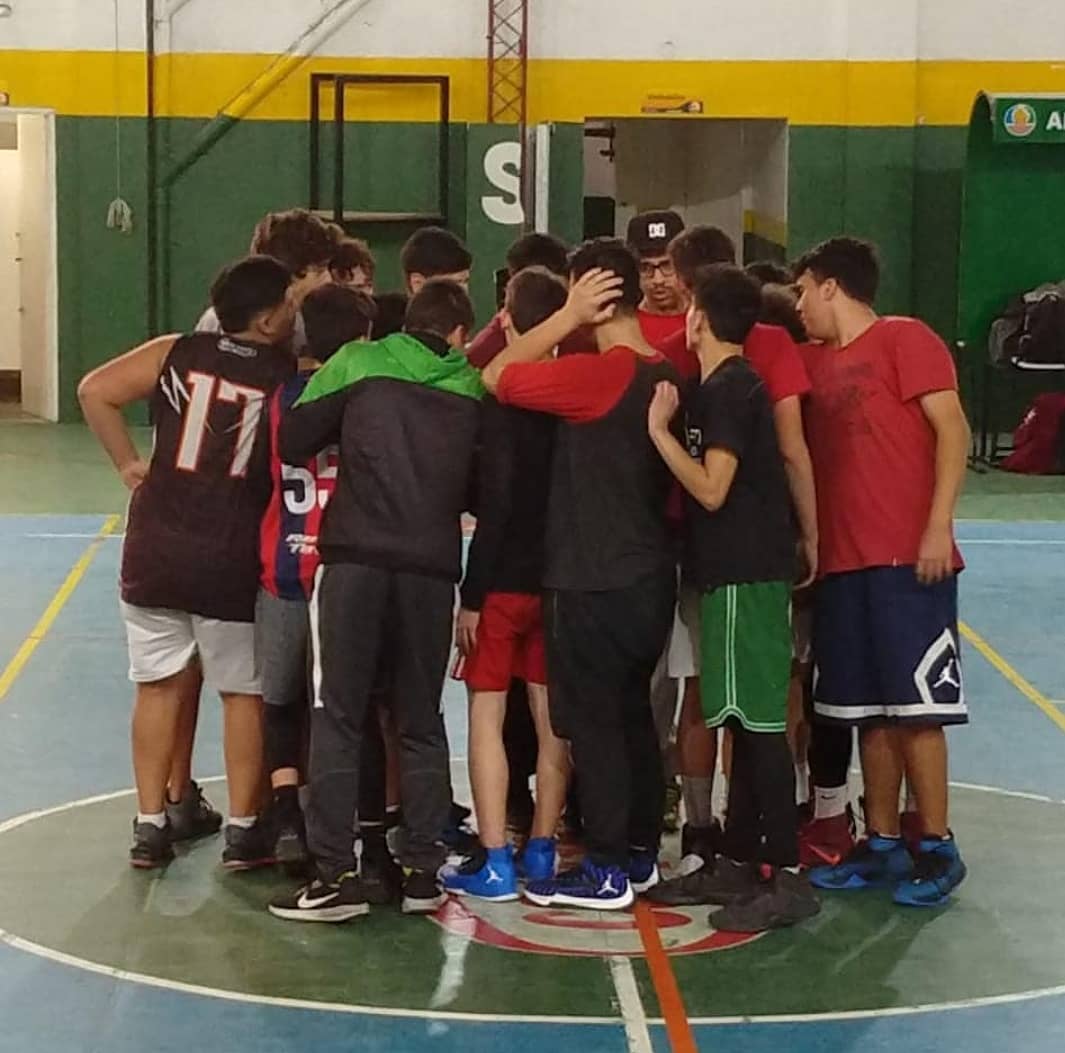 ABPCoficial's tweet photo. Hoy se llevó a cabo un nuevo entrenamiento con la selección zona centro. 🏀👌🏼

Gracias a los profes: 
- Cris Colman.
- Cris Temes.
- Guido Francisco Cila. https://t.co/ggGKAH7gLF