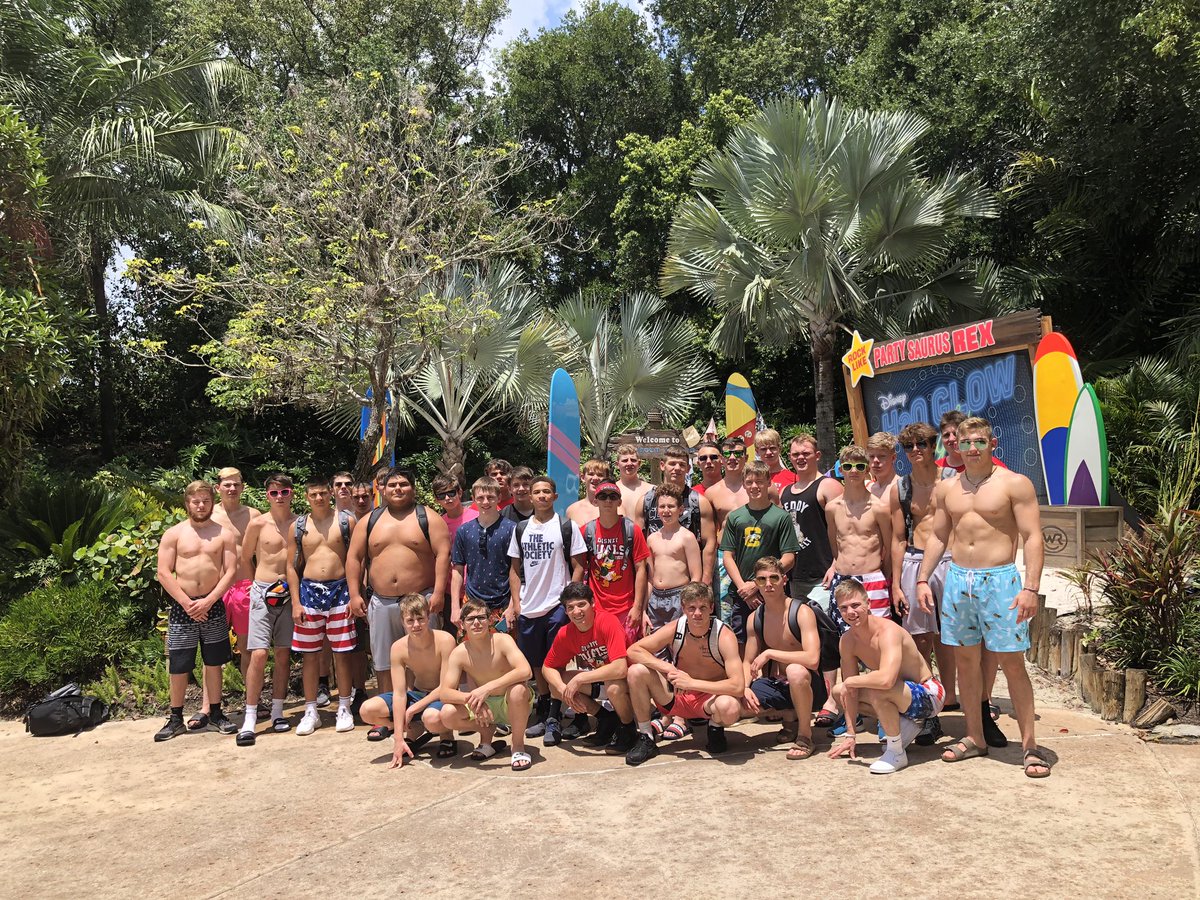 Typhoon lagoon 2019