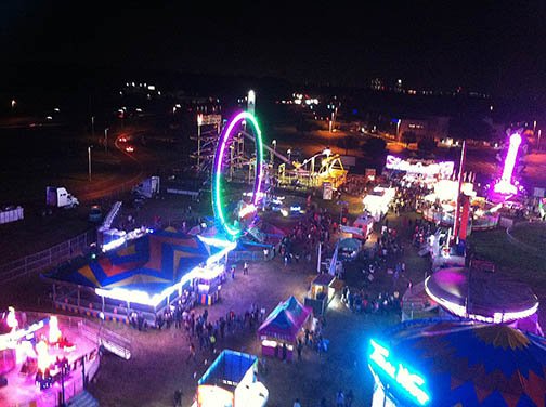Had a great time last weekend with a friend at the New Brunswick Carnival! Loved the aerial view from the big Ferris Wheel! #NJfun #NJevents #Carnival #FerrisWheel #CarnyLights #NJfair #FairsAndCarnivals #NightLights #NewBrunswick #aerialphotography  #aerialview