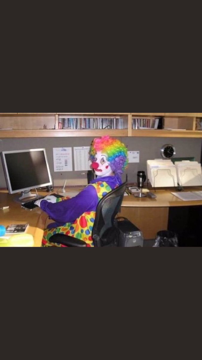 _carolinemae4's tweet photo. how i look writing down $2.75 and $2.15 on the #ALgebraRegents https://t.co/kLbDD0t8TU