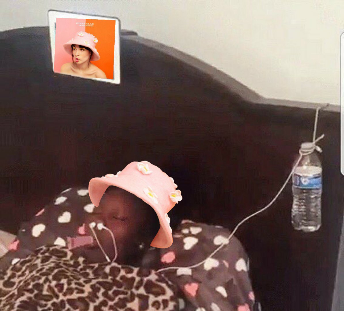 eilainers's tweet image. sinceramente estoy asi #OtrasAlasIsHere