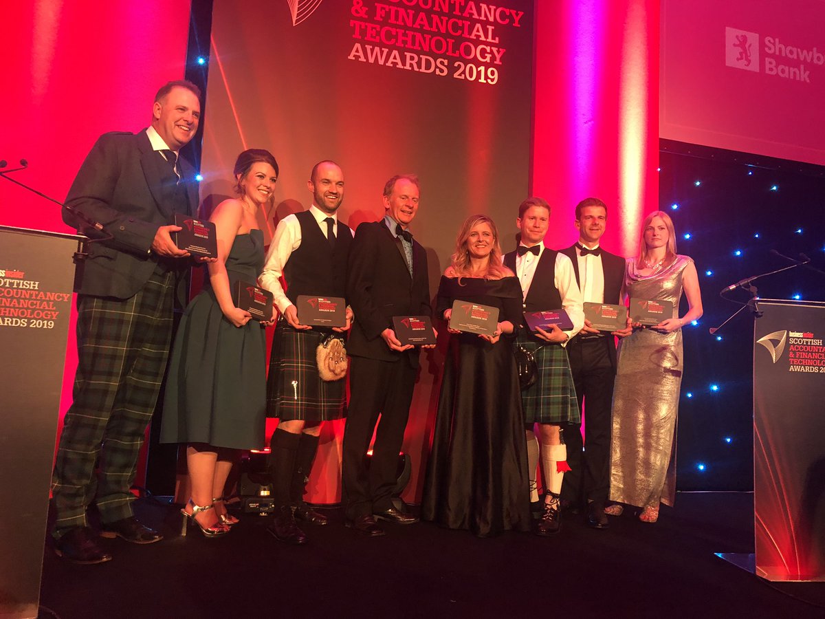 Dayshape's tweet photo. Congratulations to all of the winners tonight @Insidermag #airts #scottishaccountancyawards #team #winners what a night 🥂🥂 https://t.co/OWceL44dNi