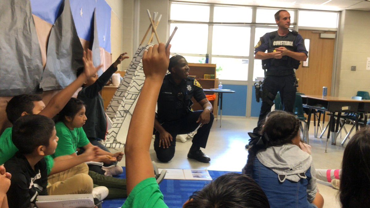 Pct1Constable's tweet image. We had a blast with students at #AISDSummerCamp @blackelem_AISD #CampBlack! These bright students will make great investgators. We enjoyed sharing our experience serving the community &amp;amp; hearing their creative problem solving. The case of the missing marshmallows is solved! 🐻 🐾