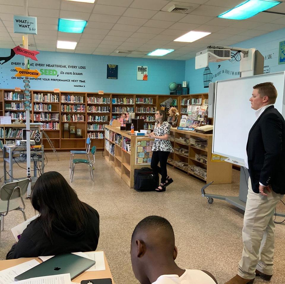 CollegePrepU1's tweet photo. Thank you @marionmilitary for coming and talking to our students about your amazing school! 🌟🌟All of our students got to apply to @marionmilitary for the fall of 2020! 🌟📚 #gearupworks #nccep #gearupalabama #marionmilitaryinstitute #academics #collegelife https://t.co/dOU1vQcJoJ