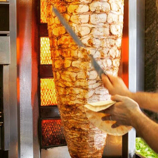 GrillAlbeek's tweet photo. #Heerlijk #eten
#shaorma #Libanees #syrisch 
Eerste week van juli
#welkom 
#Apeldoorn 
#Marktplein 34 https://t.co/4e2Of0ljSb