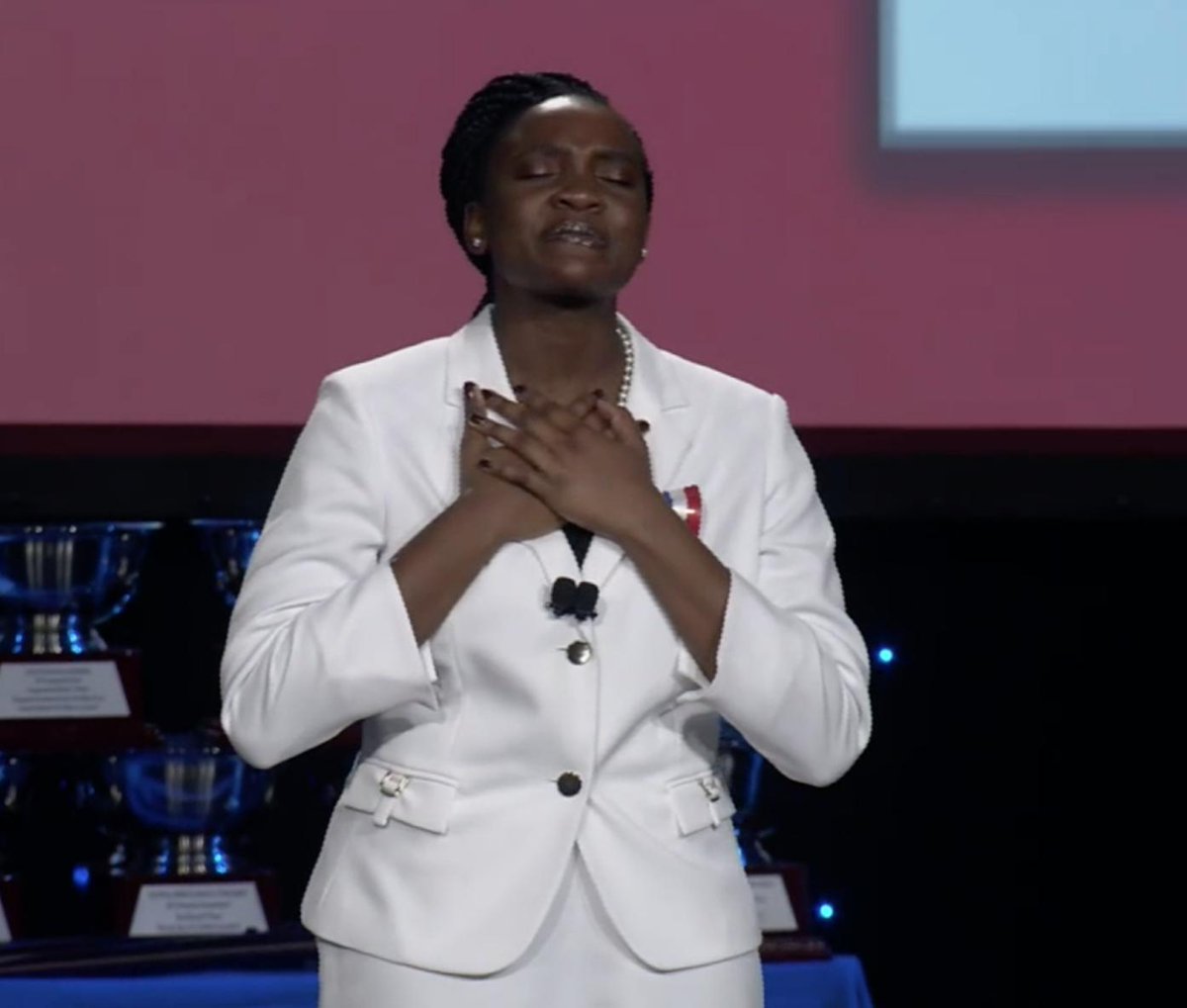 "This performance is dedicated to my mother who fled from Rwanda to give my brothers and I the life that we deserve." Happening now in DI, presented by <a href="/SimpsonCollege/">Simpson College</a>! #Nats19 #NatsBackstage #WeAreSpeechAndDebate