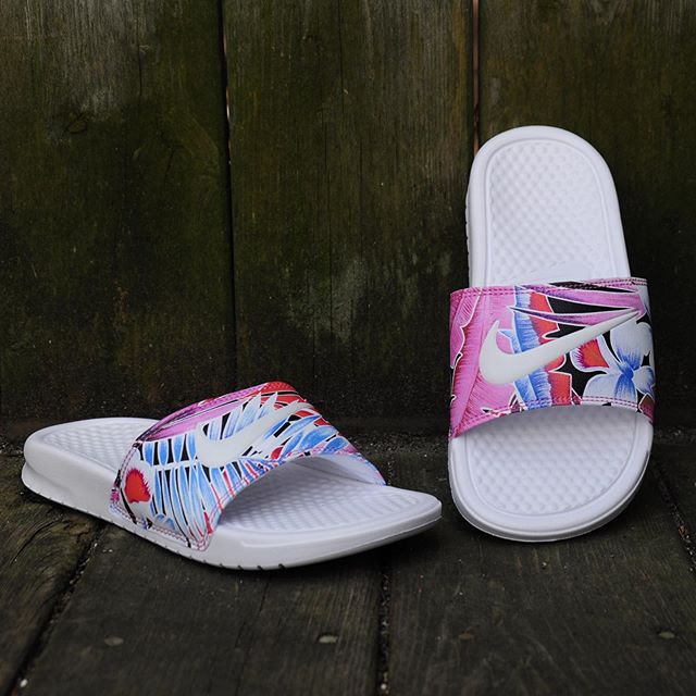 nike benassi 2019