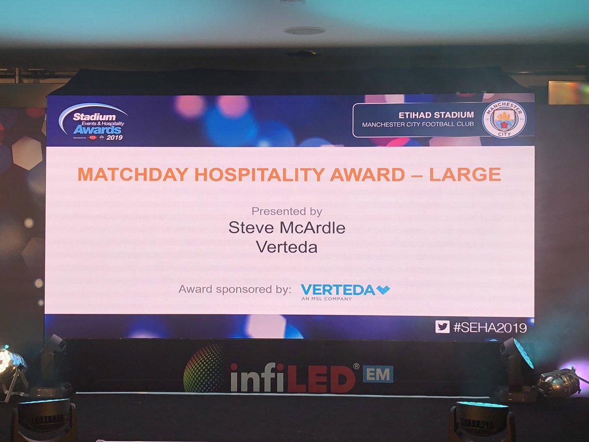LeeDuffield's tweet photo. Our very own Mr Mcardle presenting the awards for match day hospitality awards  #SEHA2019 https://t.co/GdWc4oosBL