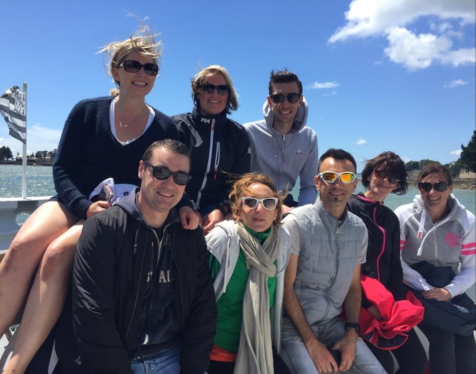 MelanieRicherRH's tweet photo. Cet après-midi pour la #TEAMFAC : Collecte et tri de déchets à l'occasion d'un nettoyage de plages. Ou l'envie d'un #SummerBreak éco responsable...
Evidemment une chouette journée, MERCI LA TEAM !
#initiativeOceane @GroupamaLB @TalentsGroupama @surfridereurope #iledarz #bzh https://t.co/Kpnblw5lcV
