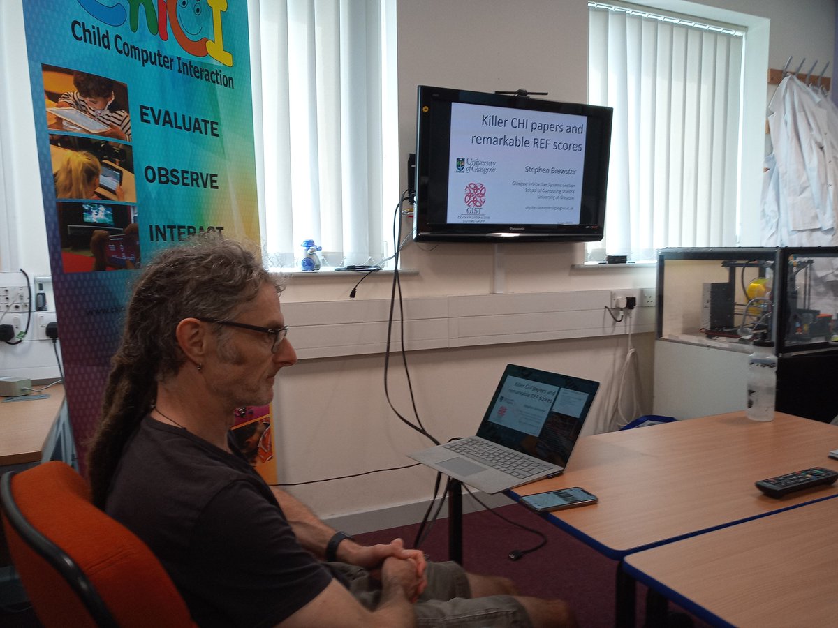 Great to have @SABrewster at UCLan today talking to @ChiCIGroup about REF, research and CHI papers! @JanetRead @DBFitton @UCLanResearch @UCLanPSC