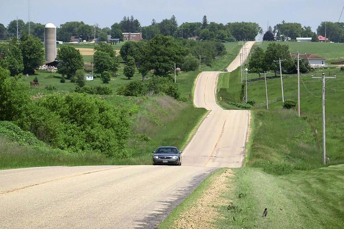 SR_AHEC's tweet photo. Solitude, space and smaller communities are some reasons why Wisconsinites find #rural life attract— and they can often make getting the #healthcare they need a challenge that ranges from mere inconvenience to life-threatening. https://t.co/rSs0AOu9lD https://t.co/S50xHthHnb