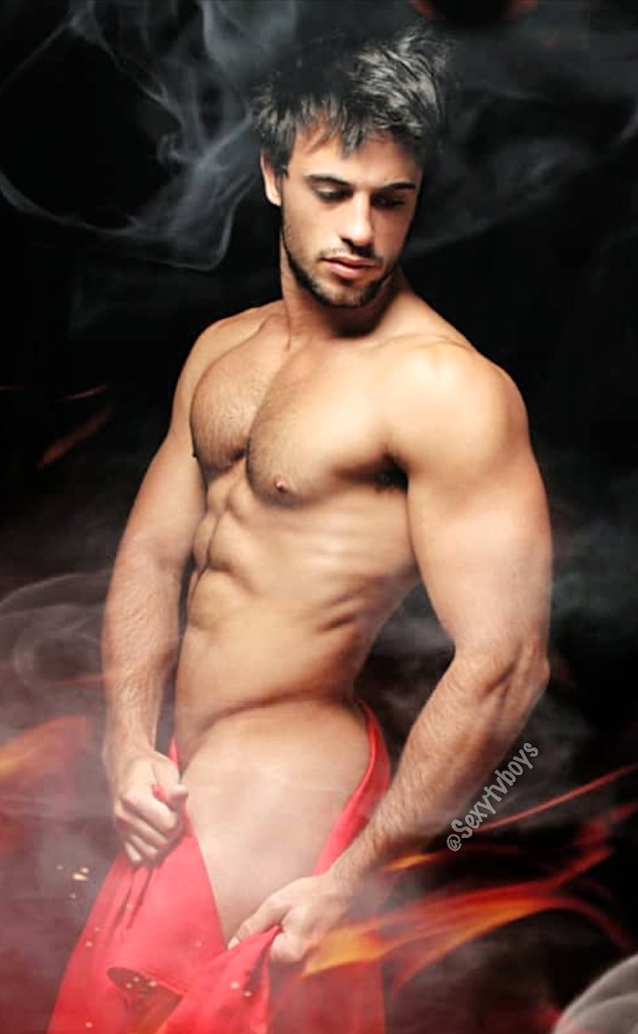 Mis Famosos Favoritos 🔥 on X: Coco Halle t.co9pCQsagP8b  X