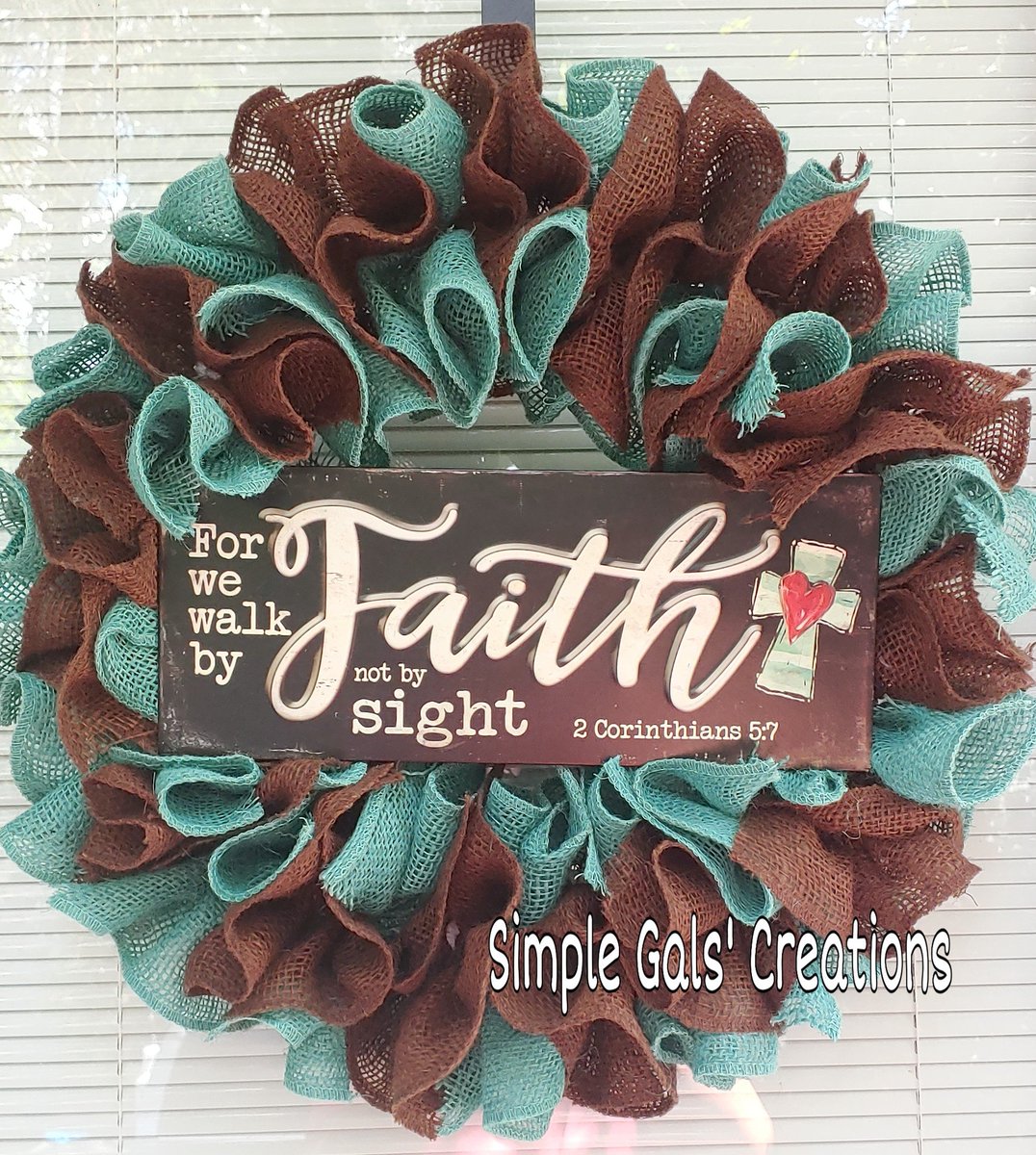 GalsSimple's tweet photo. 16" Burlap Wreath
#burlapwreath #burlapdecor #wreathsofinstagram #wreaths #wreathbusiness #wreathmaker #wreath 
#everydaydecor #rusticdecor
#rusticwreath #simplegalscreations https://t.co/aWCED7OFs1