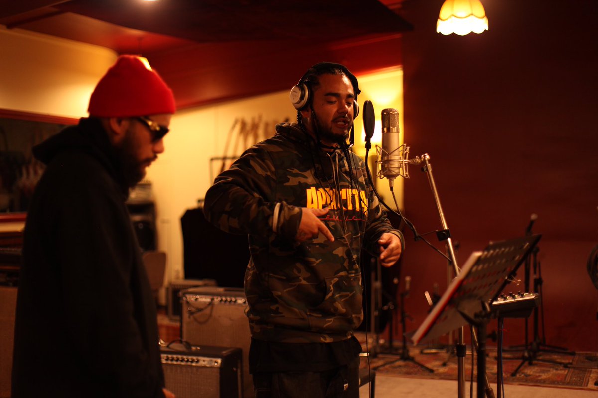 West Auckland meets West Coast Compton on <a href="/poetik685/">POETIK685</a>’s ‘WooP WooP’ ft. <a href="/W1ckedLG/">W1cked</a> &amp; <a href="/officialslim400/">slim400blk</a> sniffers.co.nz/article/poetik…