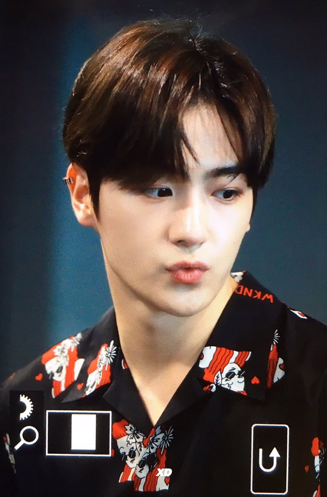 im now convinced all he does is to POUT