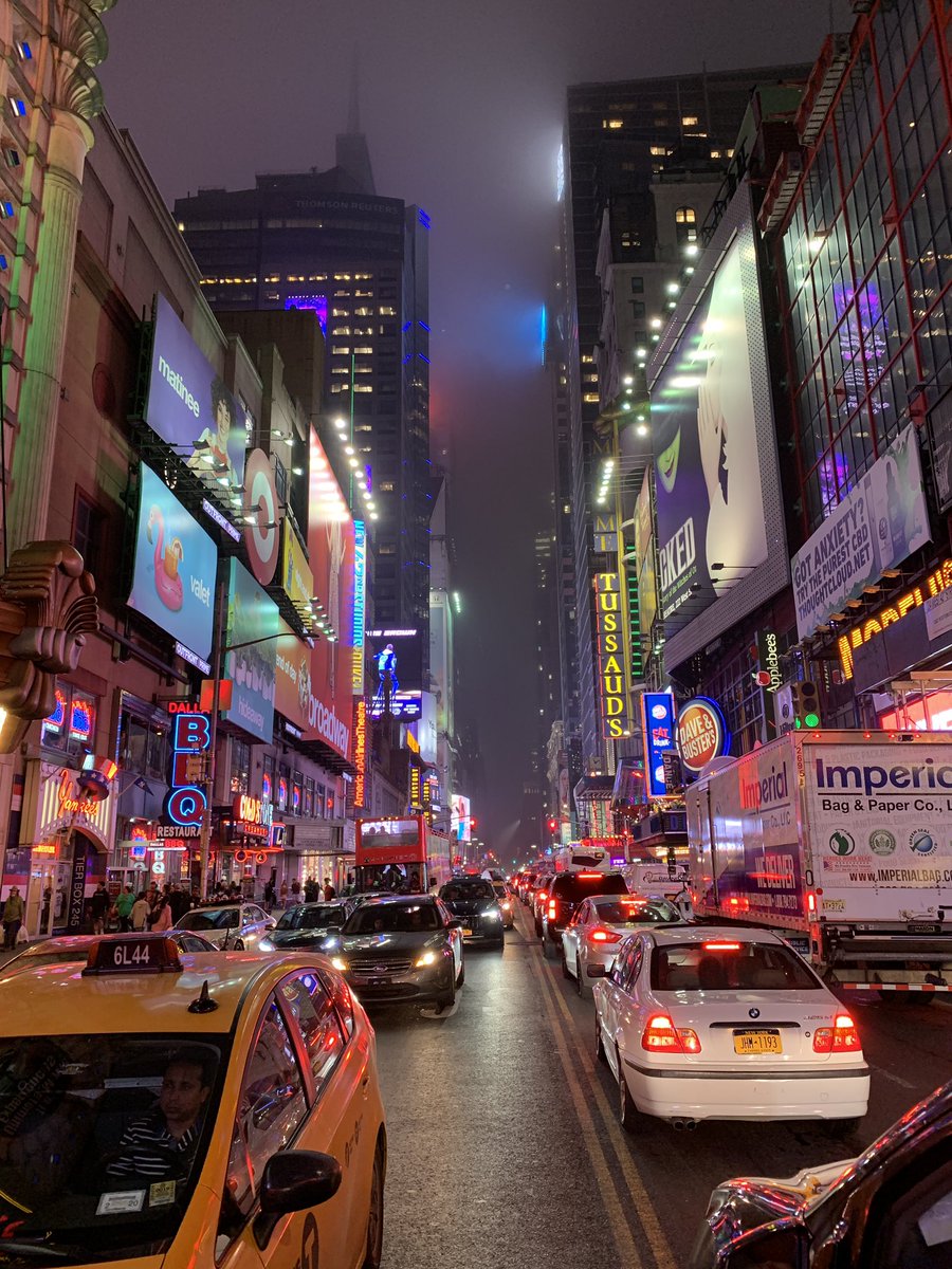RunnerRyan11's tweet photo. What an AMAZING experience having both #NetApp CIO Bill Miller and     @DWAnimation @KateSwanborg deliver powerful keynotes during our #NetAppEBC #OnTheRoad in #NYC. #DataDriven @NetApp #inspirational #Keynote #Speed #ABPM #ByteByByte #MTC https://t.co/UUIdBusTEr