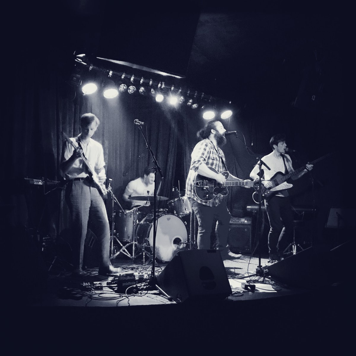 TT6ftMan's tweet photo. Thanks to everyone that came out and watched us play, big love to @eevahmusic and @ModernHintBand you guys rocked tonight!! https://t.co/8uBUyqO7KQ