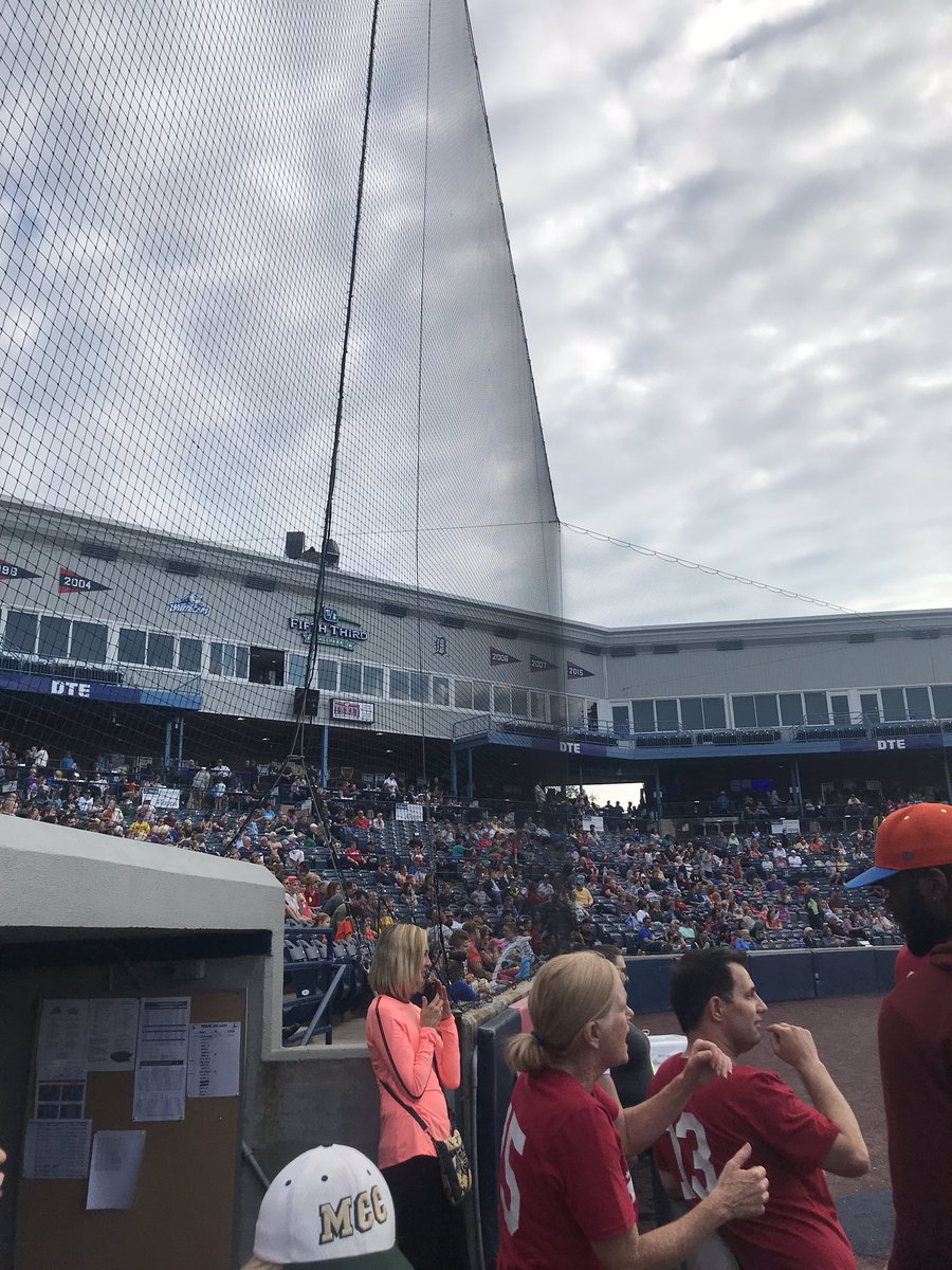 terrideboer's tweet photo. Media Giants vs. The Padres #gotobat #wmiwx #news8 https://t.co/W4Ot0qPSQi