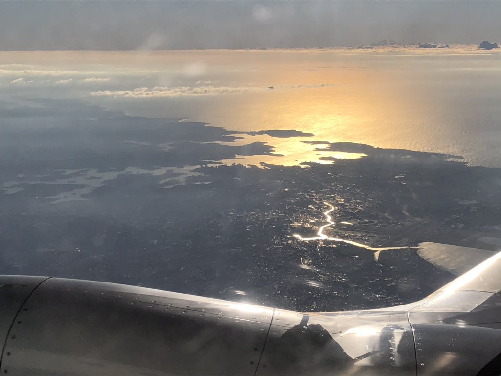 Great view of SYD from <a href="/Qantas/">Qantas</a> 739 this morning.