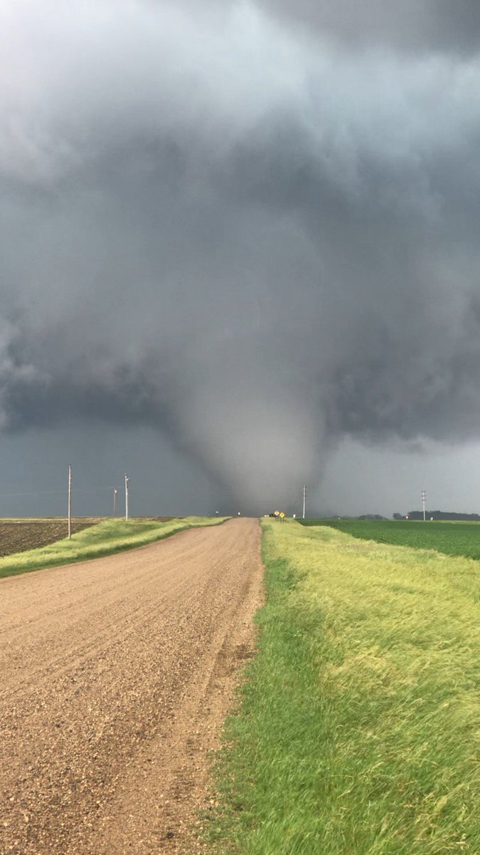WCCO's tweet photo. Paul Daub sent us these incredible photos of the tornado in Wabasso earlier this evening. SUBMIT PHOTOS: https://t.co/G8WGvTUWlH | WEATHER COVERAGE: https://t.co/iPDtf3CuW3 https://t.co/6fqxpqX1qm