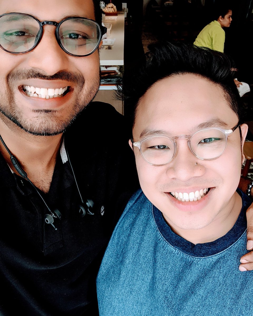 PriveenRaj's tweet image. Jeremy, a successful entrepreneur,  investor, father, and an amazing down to earth individual. Most importantly, an empowering human being.  An amazing morning chatting about empowerment, life ,god  over a nice cuppa Nescafé tarik!

#prospr
#empoweringPR
#lovelaughtergod