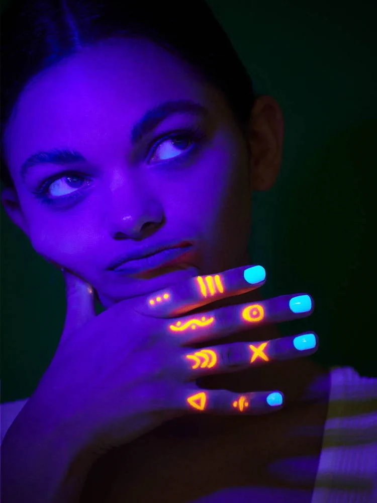 ZARAの姉妹ブランドからプチプラで可愛いコスメが登場！