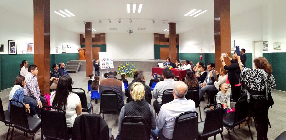 TomasAlvaEdison's tweet photo. This week we had First English’s Speeches and Exposées. Our students did a wonderful job by putting into practice their English and French skills. It was wonderful!
#AmazingLearning #BeTAE https://t.co/GF2XQFPEjO