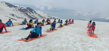 View image on Twitter